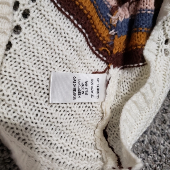 NWT Chevron Sweater - Picture 8 of 13